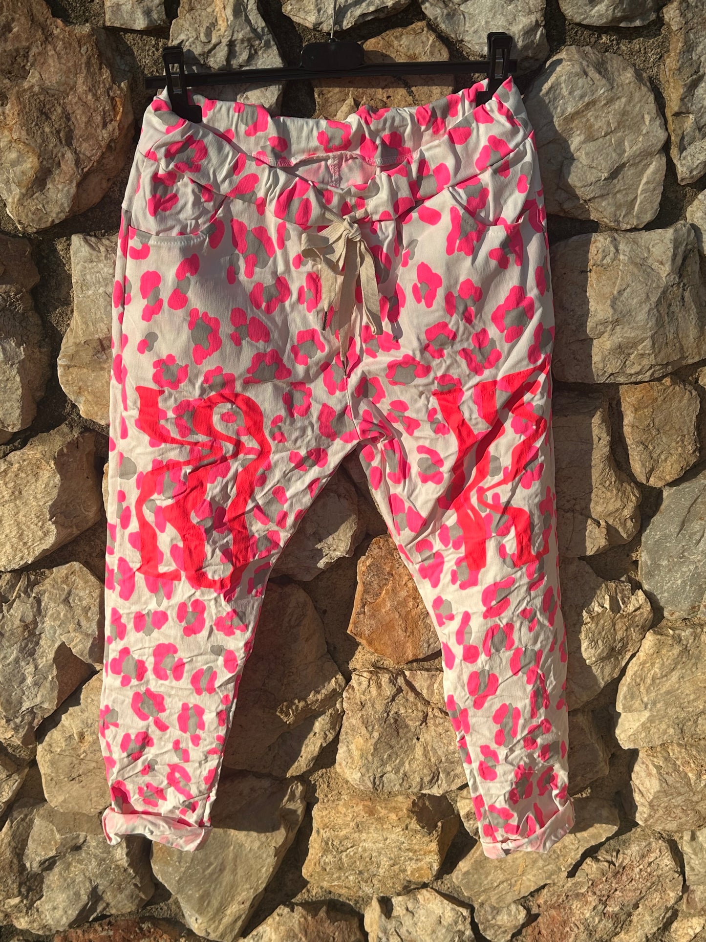 Neon Leopard Love Pink