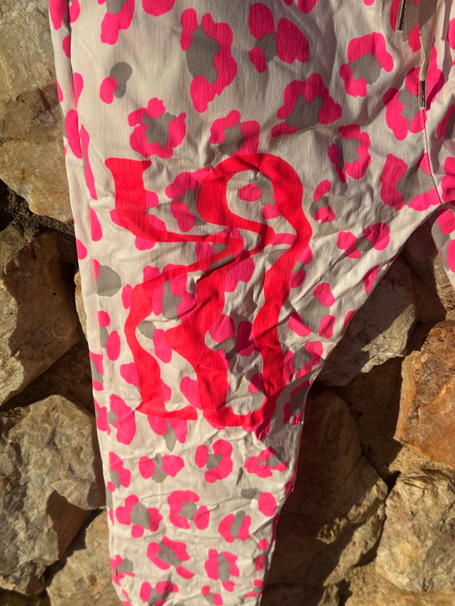 Neon Leopard Love Pink